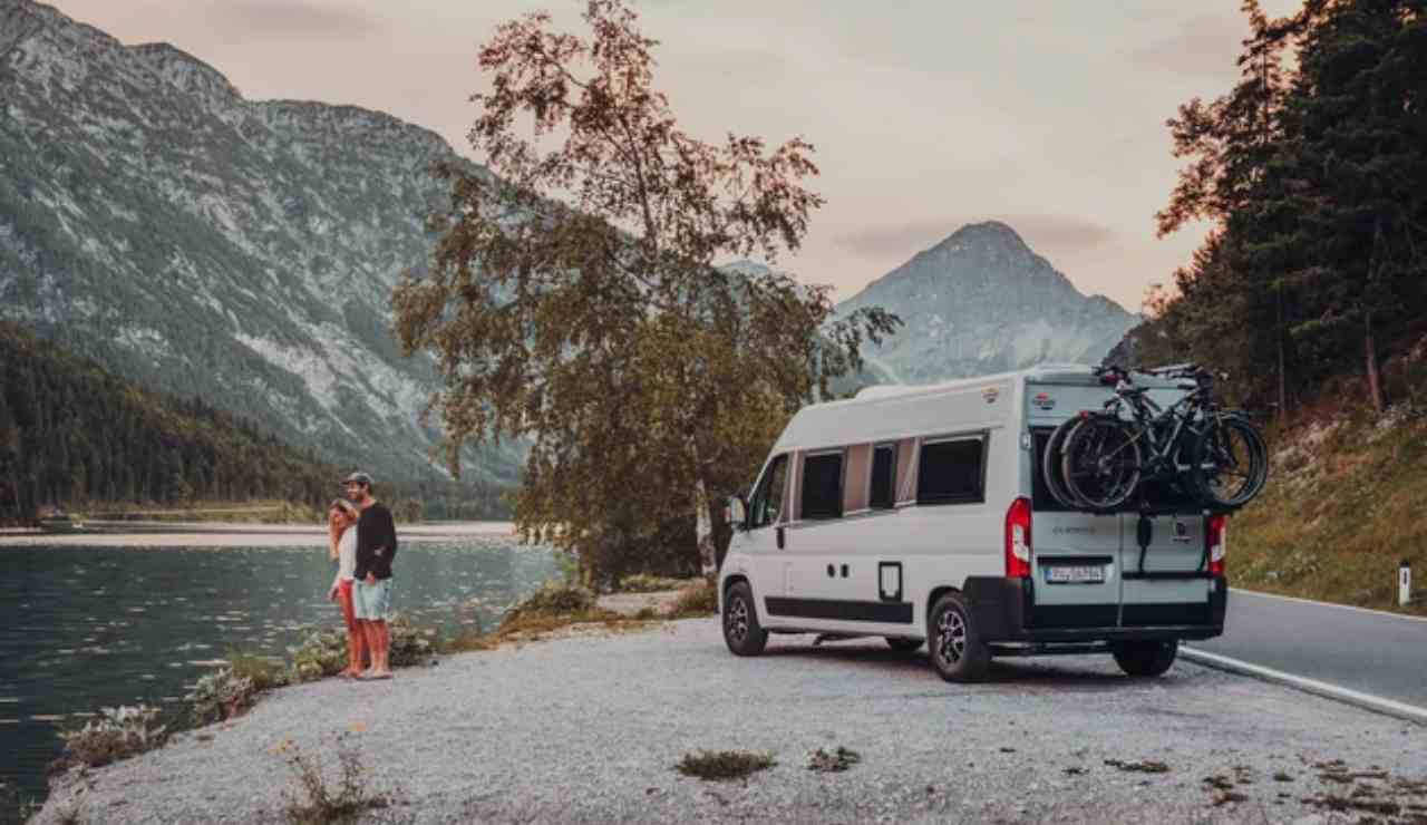 Il Camper Compatto Ma Comodissimo Che Costa Come Un Automobile