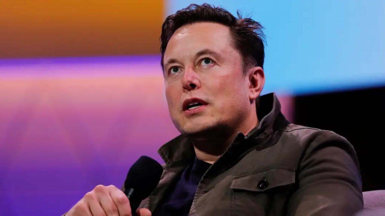 Elon Musk, Tesla upsets the plans for 2023